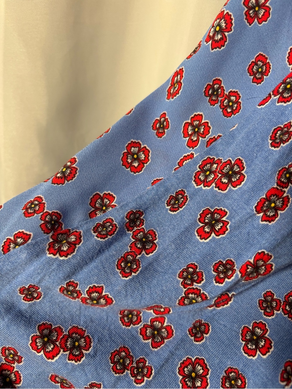 LOFT Cornflower Blue & Red Floral Print Short Sleeve Mixed-Fabric Peasant Top - Picture 6 of 6